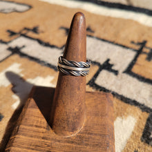 Load image into Gallery viewer, The Vera Ring