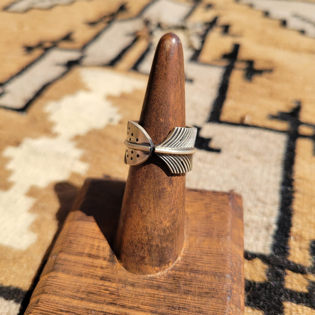 The Rhett Feather Ring - sz 6.75
