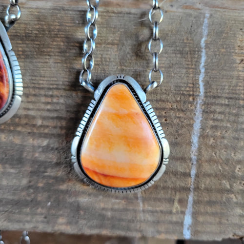 The Beatrice Tear Necklace #1 - Spiny Oyster