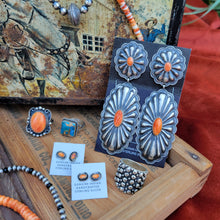 Load image into Gallery viewer, The Tiffany Conchos