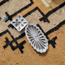 Load image into Gallery viewer, The Katherine Conchos
