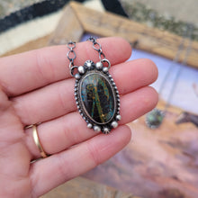 Load image into Gallery viewer, The June Necklace