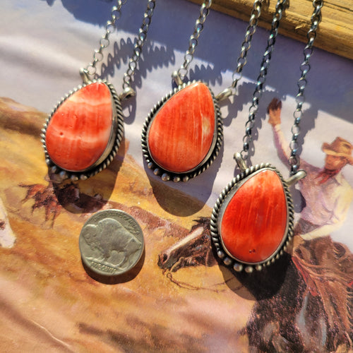 The Duluth Spiny Necklace - Red