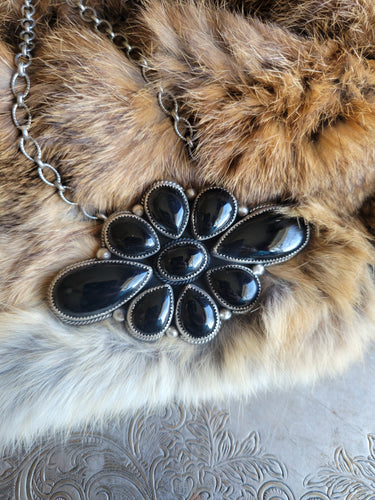 Jolie Onyx Cluster