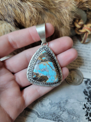 The Cadillac Pendant - Sierra Nevada