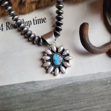 Load image into Gallery viewer, The Meagan Cluster Pendant