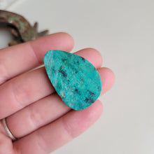 Load image into Gallery viewer, The Jamee Cabochon
