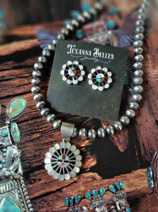 The Kasey Sunface Pendant