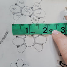 Load image into Gallery viewer, Emily Cluster Necklace