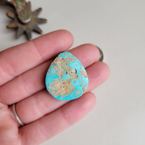 The Madi Cabochon