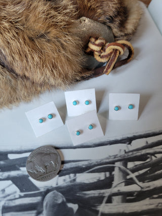 3mm Kingman Turquoise Studs