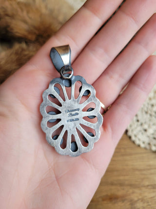 The Louisa Pendant - Chimney Butte - Pink Conch