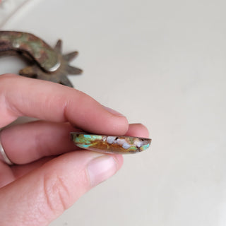 The Lexis Cabochon