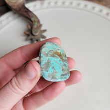 Load image into Gallery viewer, Large Turquoise Cabochon
