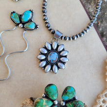 Load image into Gallery viewer, The Vegas Cluster &amp; Pearls