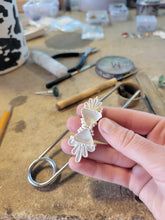 Load image into Gallery viewer, The Lauren Pendant