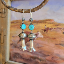 Load image into Gallery viewer, The LeeAnn Blossom Earrings