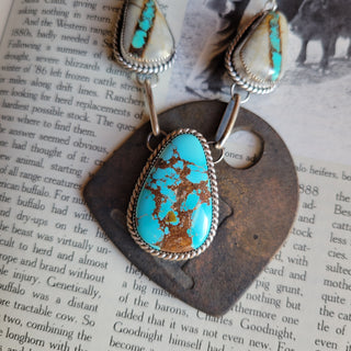 The Dalli Necklace