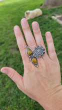 Load image into Gallery viewer, Bumblebee Brand Ring