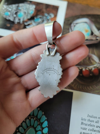 The Barry Pendant - Red Spiny
