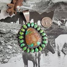 Load image into Gallery viewer, The Collinsville Cluster Pendant
