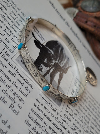 The Abbott Bangle - Kingman