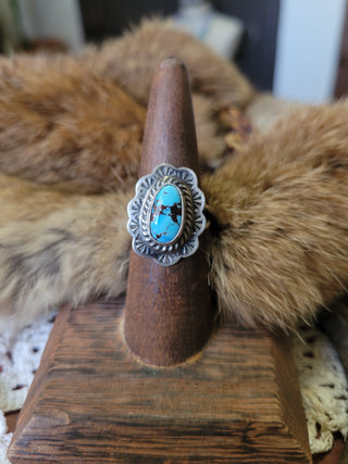 Golden Hills Stamped Ring - sz 7.75