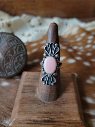 Bridgette - pink conch adjustable