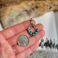 Load image into Gallery viewer, The Shay Necklace