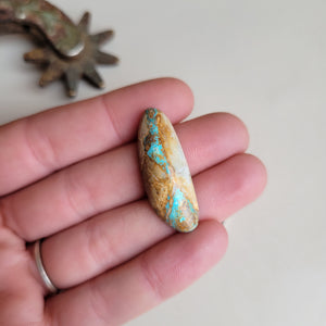 The Riann Cabochon
