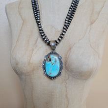Load image into Gallery viewer, The Audrey Pendant