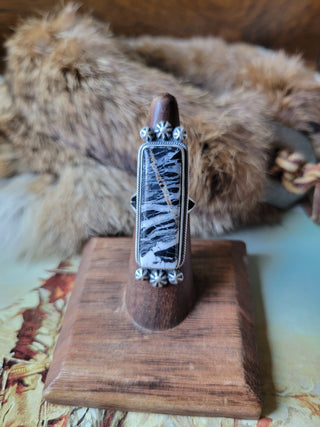 The Kuntz Bar Ring - Sz 7 - White Buffalo