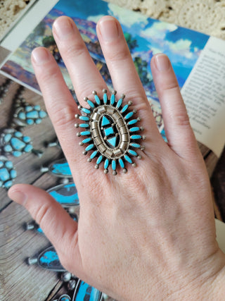 The Evonne Needlepoint Cluster Ring - Sz 8 - Kingman