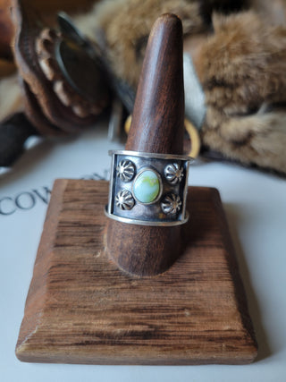 The Broken Trail Ring - Sz 11 - Palomino