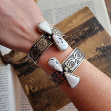 Load image into Gallery viewer, Bison Ranch Bows