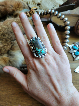 The Layla Bar Ring - Black Jack