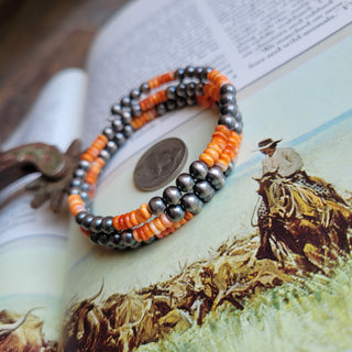 Spiny Oyster Pearl Memory Wire Bracelet