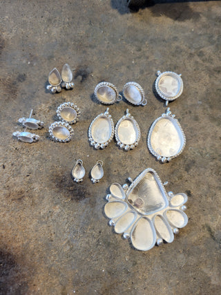 The Thunderhorse Cluster Necklace