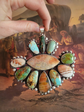 The Evie Cluster Pendant