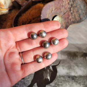 The Emily Pearl Studs - 10mm