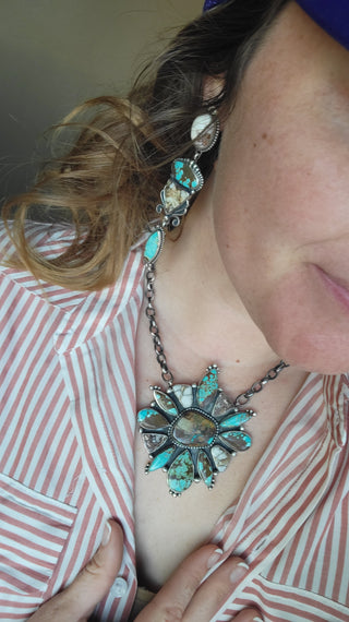 The Whirlwind Cluster Necklace - Paula