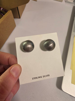 Elizabeth - pearl stud