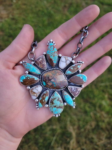The Whirlwind Cluster Necklace - Paula