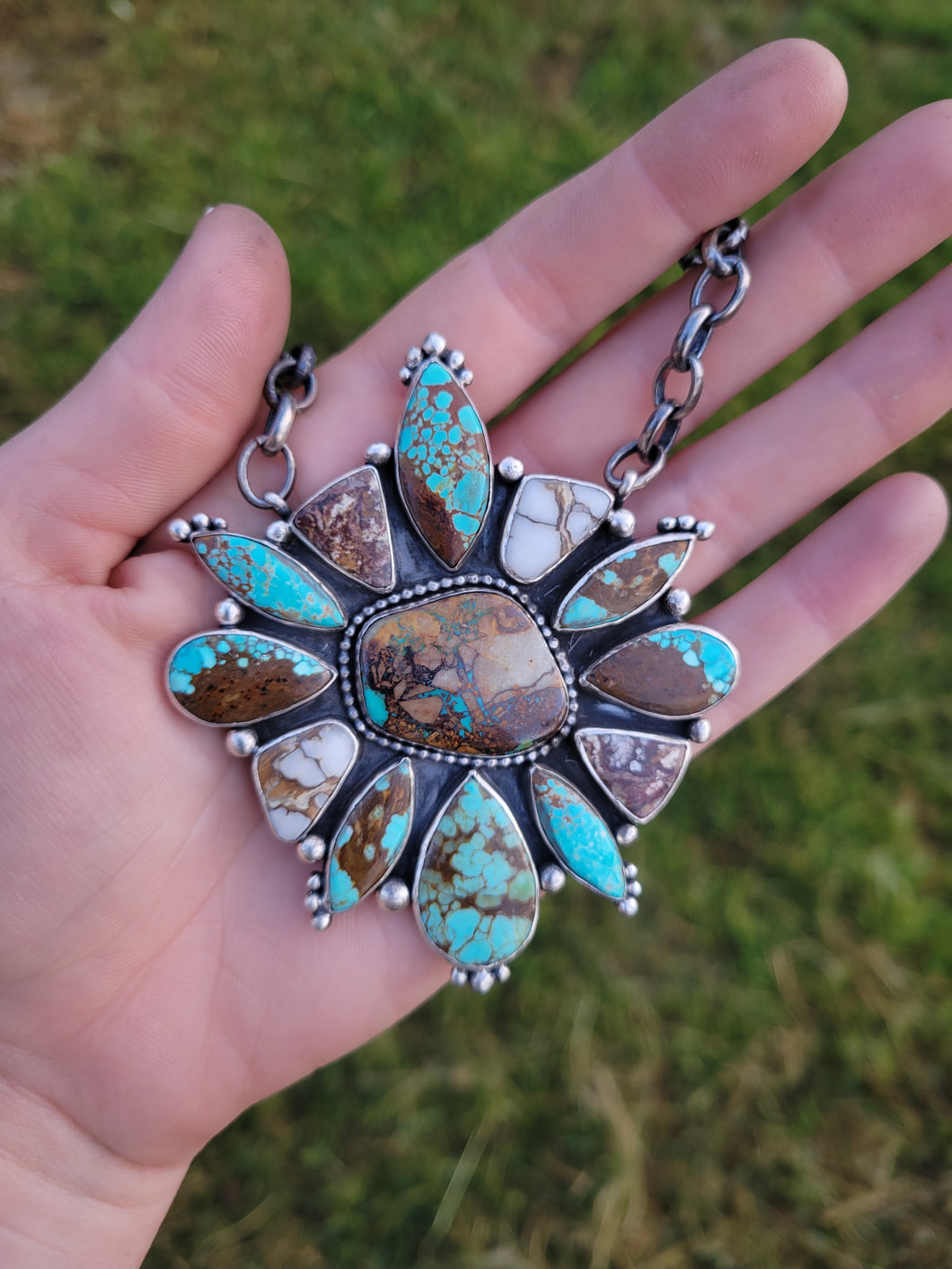 The Whirlwind Cluster Necklace - Paula