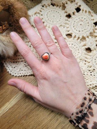 Red Spiny Oyster Heart Ring - Sz 8.5