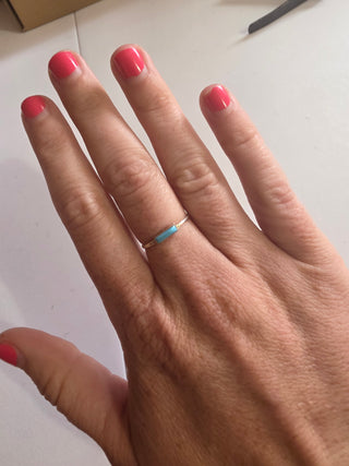 Donna - petite bar ring sz 4.75 & 8.75