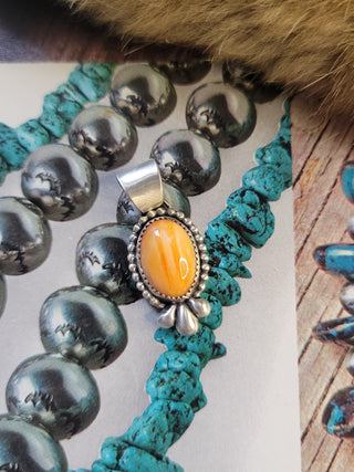 Kayla Spiny PENDANT
