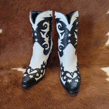 Load image into Gallery viewer, The Loretta Boots