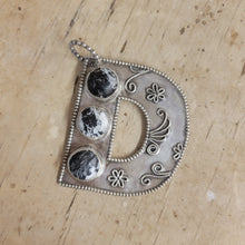 Load image into Gallery viewer, Floral D Pendant