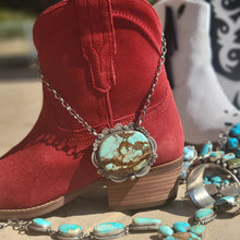 Load image into Gallery viewer, The Kay Necklace